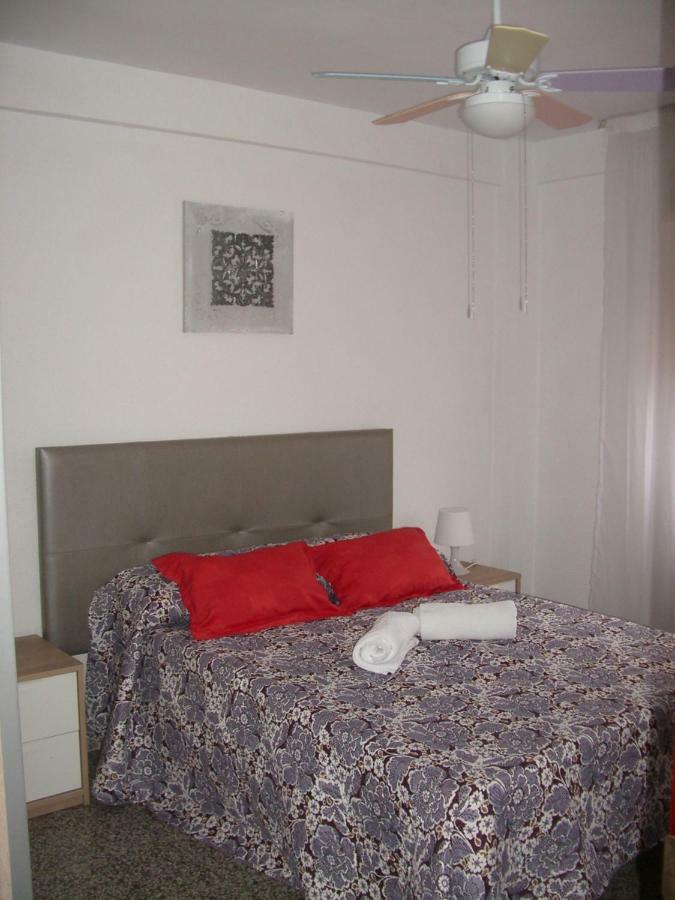Paseo Maritimo De Poniente Apartment Malaga Luaran gambar