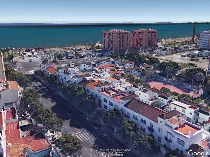 Paseo Maritimo De Poniente Apartment Malaga Luaran gambar